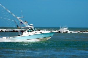 What are the specs for a Bayliner boat?