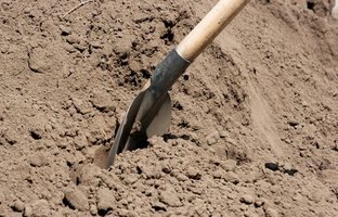 Best Tool To Dig Small Trench