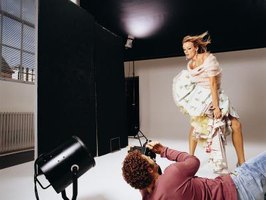 Senior Fashion Designer Salary In Los Angeles California Graphic Design Relies Heavily On Computers And Designers Must Constantly Update Their Skills