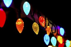 How to Hang Christmas Lights on Vinyl Siding | eHow
