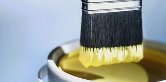 Stockbyte/Stockbyte/Getty Images A good quality paint brush will create a sharp line.