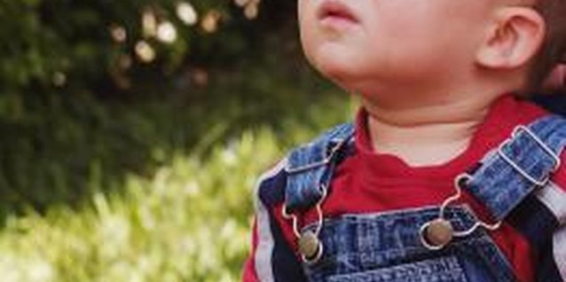 Medioimages/Photodisc/Valueline/Getty Images Busy schedules can be stressful for toddlers.