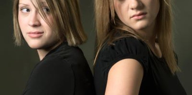Photodisc/Photodisc/Getty Images Sibling relationships are negatively affected by parental narcissism.