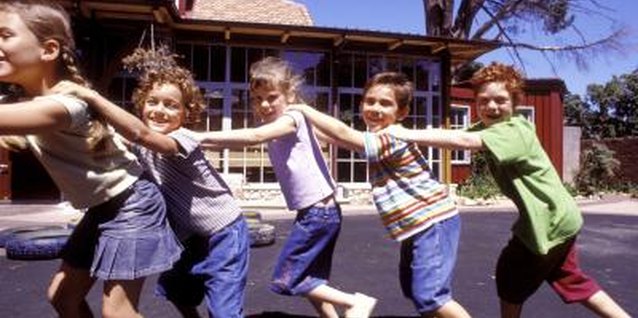 Pixland/Pixland/Getty Images Follow-the-leader is gender neutral.