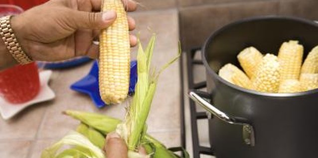 Jupiterimages/Comstock/Getty Images Corn on the cob is easy to prepare and cooks in minutes.