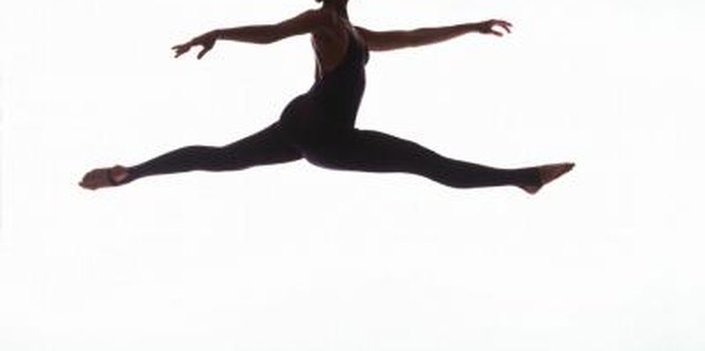 George Doyle/Stockbyte/Getty Images A workout that includes regular ballet dancing can lead to weight loss.