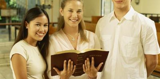 Stockbyte/Valueline/Getty Images Your teen could volunteer to help in the worship service.