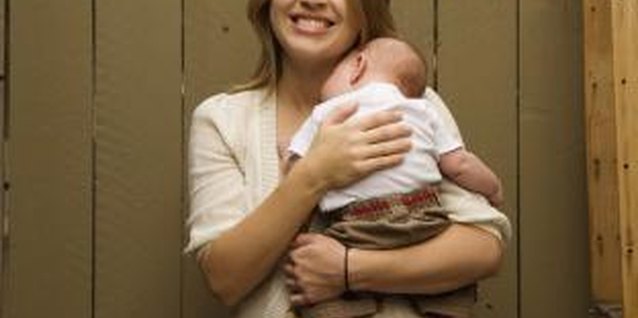 Jupiterimages/Brand X Pictures/Getty Images A newborn easily recognizes his mother's voice after spending some 9 months in her womb, notes HealthyChildren.org.