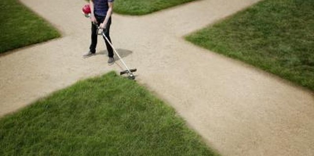 Siri Stafford/Digital Vision/Getty Images With gas edgers, a little maintenance each fall can prevent a lot of aggravation in the spring.