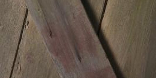 Jupiterimages/liquidlibrary/Getty Images Ledged and braced shed doors look cool.