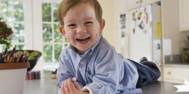 Jupiterimages/Comstock/Getty Images Entertain your toddler with cornstarch on a rainy day.