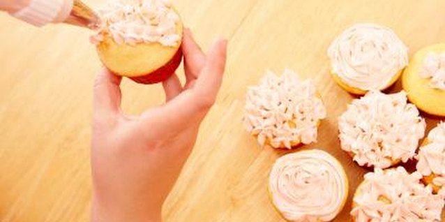 Jupiterimages/Photos.com/Getty Images Keep your cupcakes fresher longer.