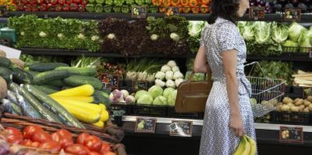 Noel Hendrickson/Digital Vision/Getty Images The produce aisle is a food zoo just waiting for you.