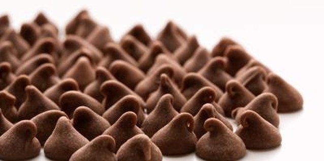Jupiterimages/Photos.com/Getty Images Chocolate melts best when it melts slowly.