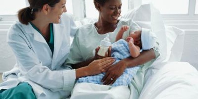 Stockbyte/Stockbyte/Getty Images Learning good feeding habits from birth can keep your newborn growing at a healthy rate.