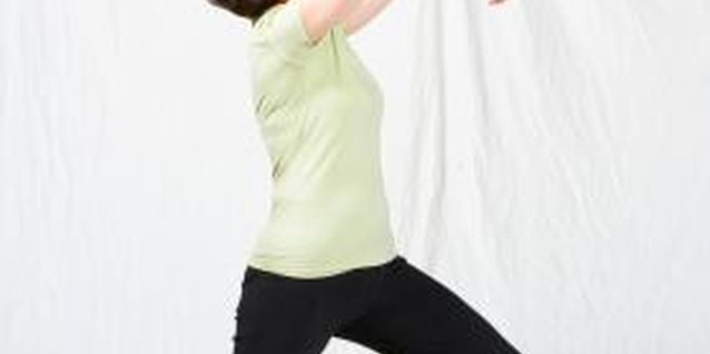 Jupiterimages/Photos.com/Getty Images Lunges are a good exercise for pear-shaped women.