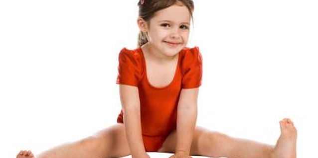 PhotoObjects.net/PhotoObjects.net/Getty Images Games help younger children get acquainted with other young gymnasts, their bodies and apparatus.