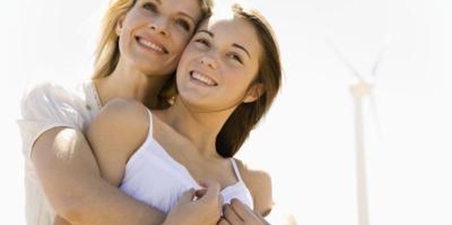 Jupiterimages/Goodshoot/Getty Images Positive communication during the teen years is key to a healthy mother/daughter relationship.