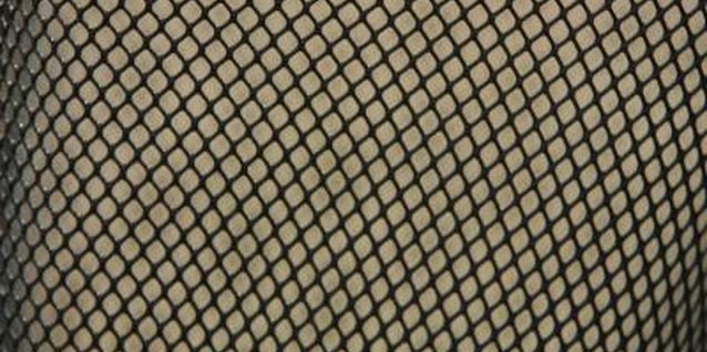 Jupiterimages/Photos.com/Getty Images A fence made of hardware cloth can help keep kangaroo rats off your lawn.