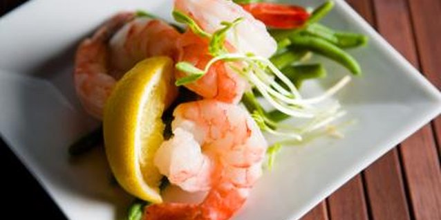 Jupiterimages/Photos.com/Getty Images Most fresh seafood is low in carbs.