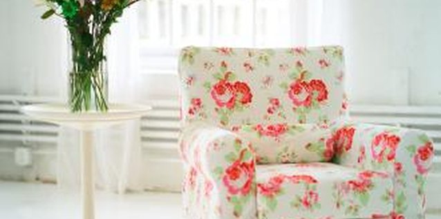 Photos.com/Photos.com/Getty Images Floral touches are often used to adorn feminine decor.
