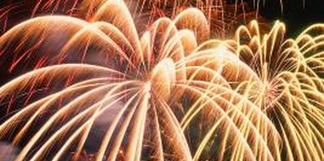 Stockbyte/Stockbyte/Getty Images Fireworks are one of highlights in London on New Year's Eve.