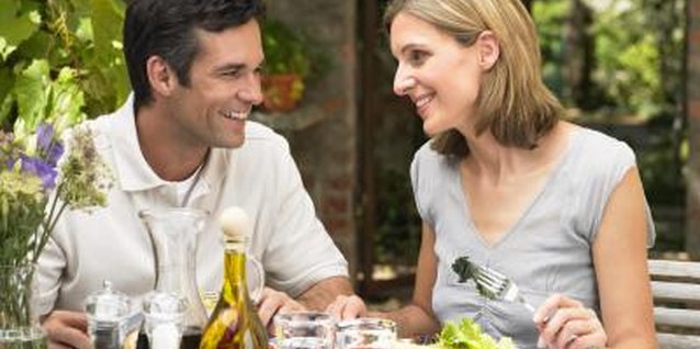 Flying Colours Ltd/Photodisc/Getty Images Romantic gestures may help to win your lover back.