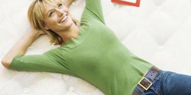 George Doyle/Stockbyte/Getty Images Evaluate comfort along with quality to find a mattress that fits your needs.