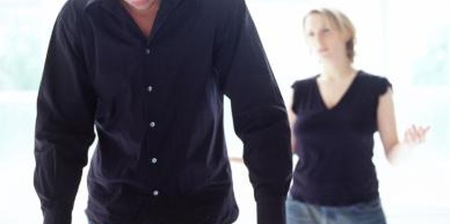 George Doyle/Stockbyte/Getty Images Ending your relationship with your fiance may require that you quickly relocate.