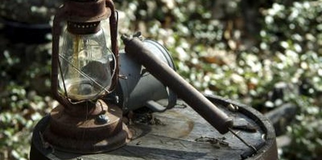 Jupiterimages/Photos.com/Getty Images Paint rusty items to stop the damage and restore beauty.