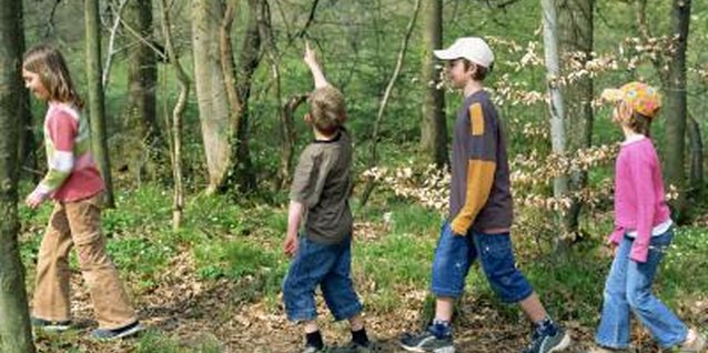 Creatas Images/Creatas/Getty Images Use games and activities to teach children about the lives of mountain men.