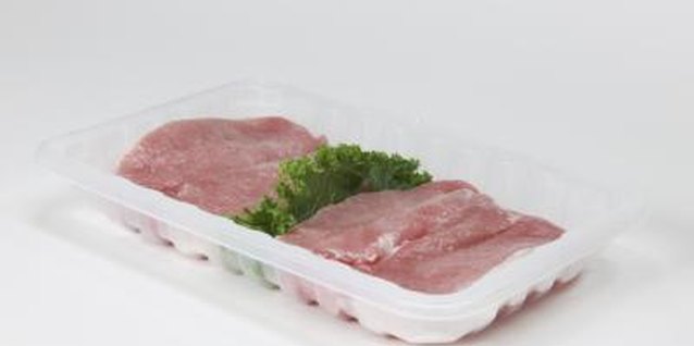 Jupiterimages/liquidlibrary/Getty Images Breading is one of the tastiest ways to prepare chops.