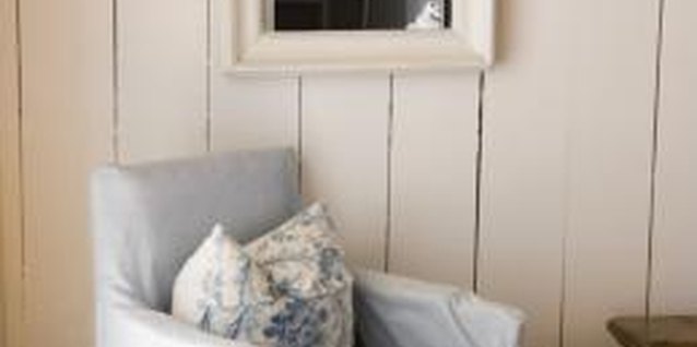 Jupiterimages/Goodshoot/Getty Images Blend rustic finishes with shabby chic furnishings for a stylish and inviting look.
