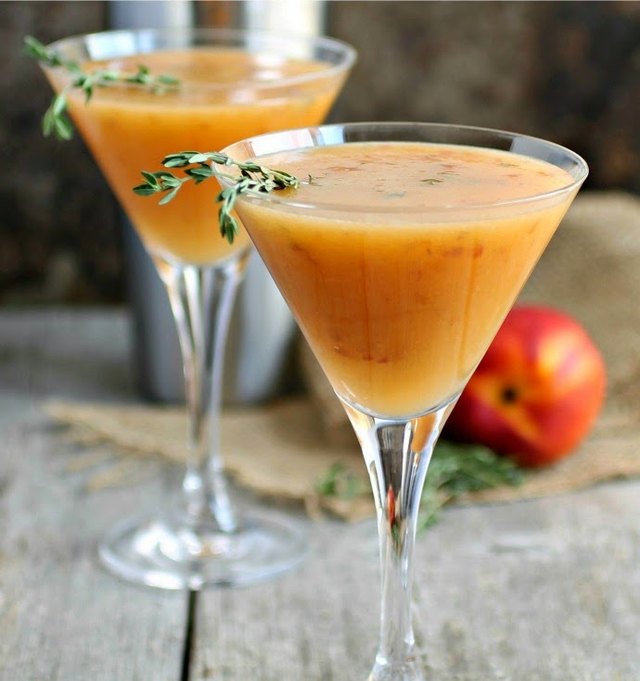 Thyme and Nectarine Gimlets are a refreshing treat!