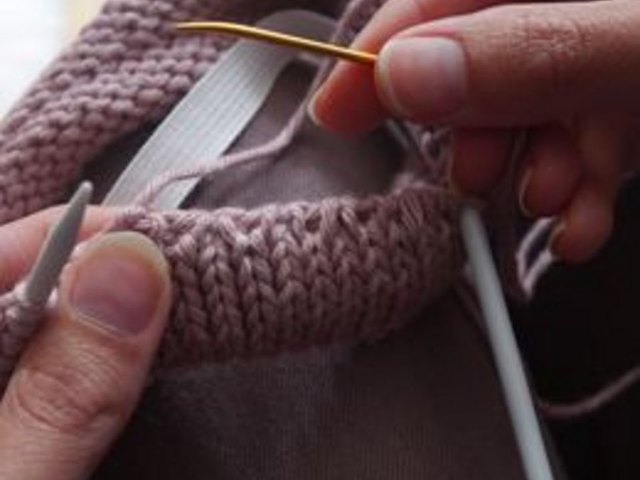 Hem in the elastic