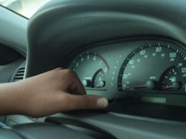 How to Turn Off the Maintenance Required Light on a Toyota Camry