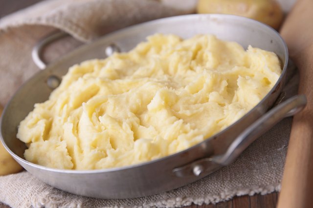 Mashed potatoes are a good treat, but make theirs plain, please.