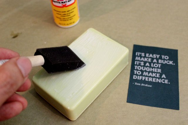 Apply a layer of decoupage glue