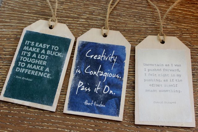 Wood luggage tags with quote printables