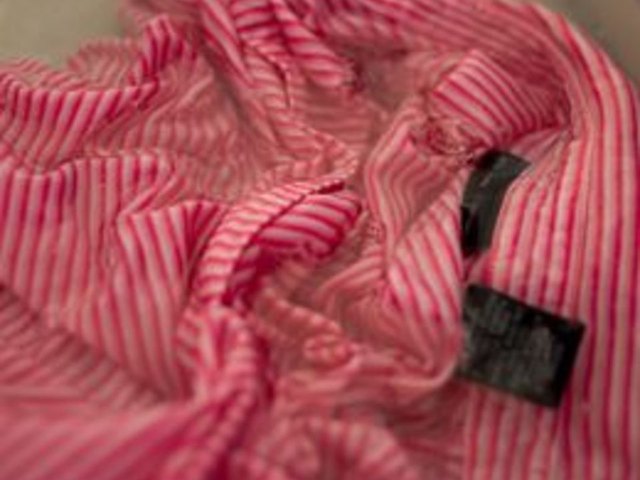 How to Remove Mildew from Clothing