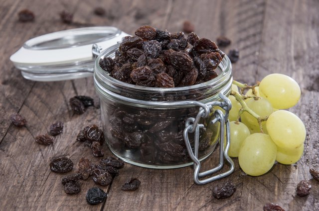 Your pets may like grapes and raisins, but his kidneys don't..