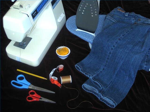 Hem Blue Jeans