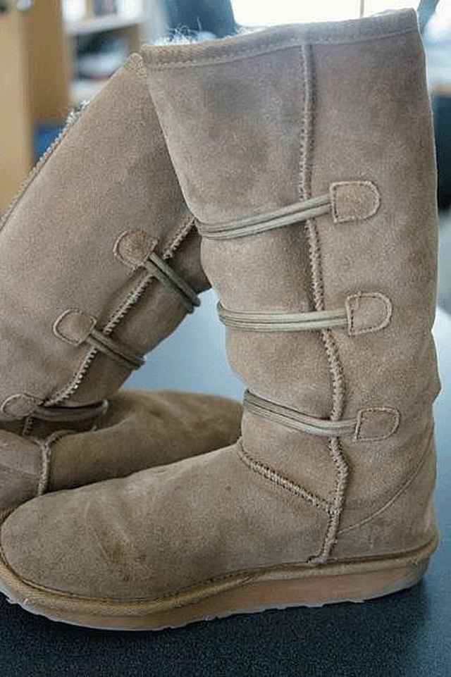 Emu Boots