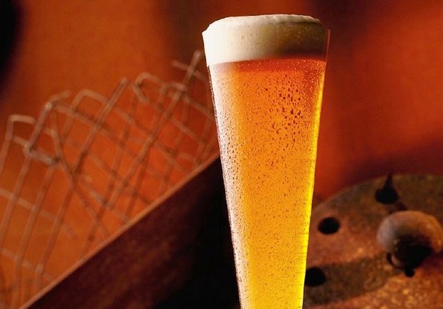 Priestley's first carbonated water was made in a bowl of water over fermenting beer.