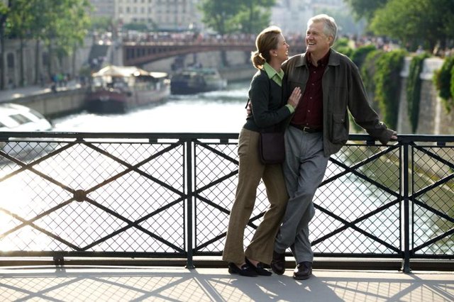 A mature couple is travelling.