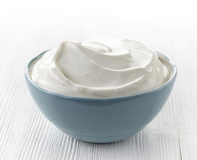 Bowl of sour cream.