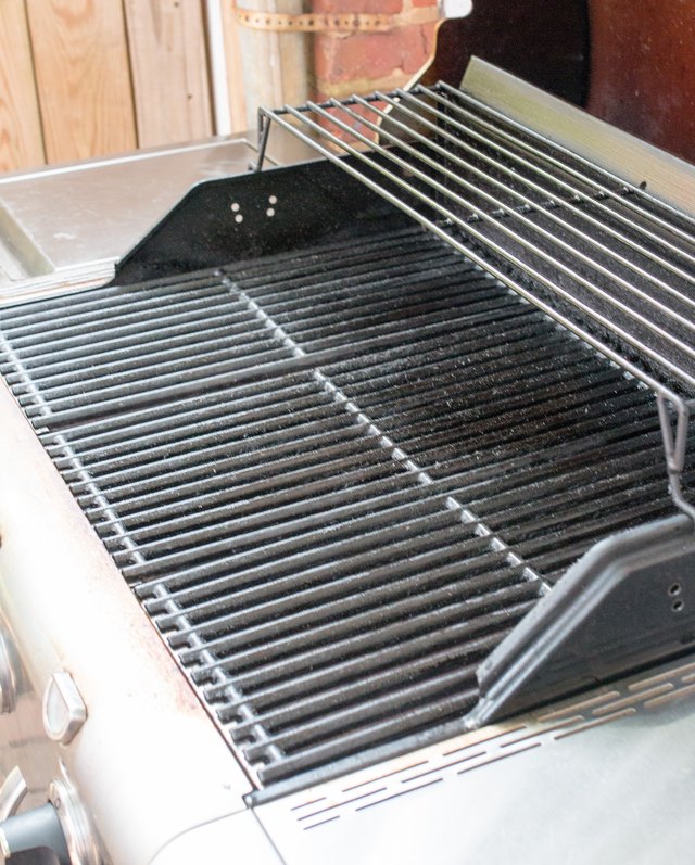 How To Season A BBQ Grill | EHow