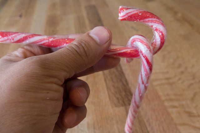 Pass the candycane!
