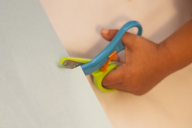 how-to-teach-a-preschooler-how-to-use-scissors-ehow