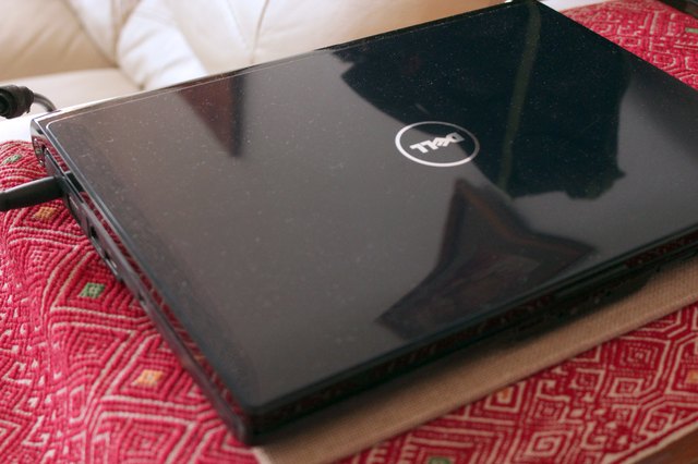 How to Reset a Dell Laptop Battery (with Pictures) | eHow